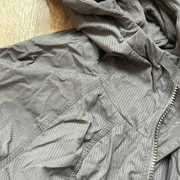 Lululemon Black Jacket - Picture 4 of 5